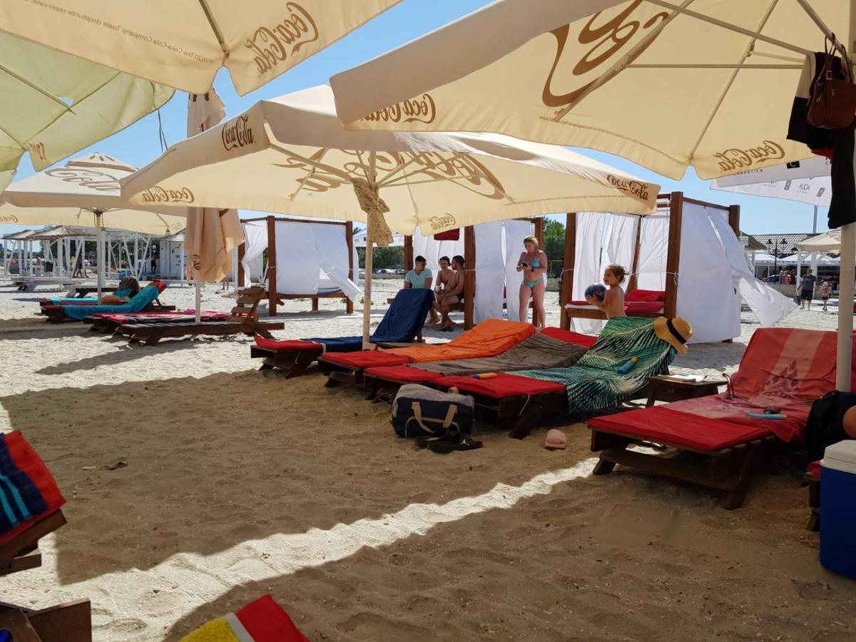 Eros Beach Resort Navodari Luaran gambar